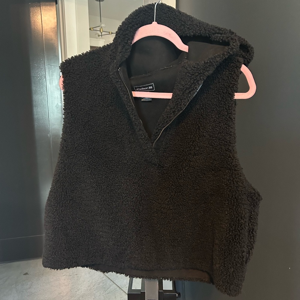 Cozy Black Sherpa Hooded Vest - Women